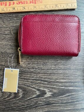 Michael Kors Pebbled Leather Zip Card Holder - Burgundy